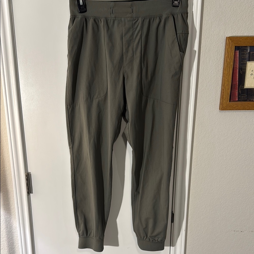 Lululemon Men's Olive Green Joggers